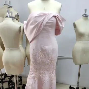 Pielāgotu apģērbu ar cenu starpību kāzu viesu kleitas sievietēm Saūda Arābijā Sievietēm ir Formālas Kleita فساتين الحفلات